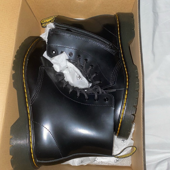 Dr.Martens boots - Picture 2 of 4